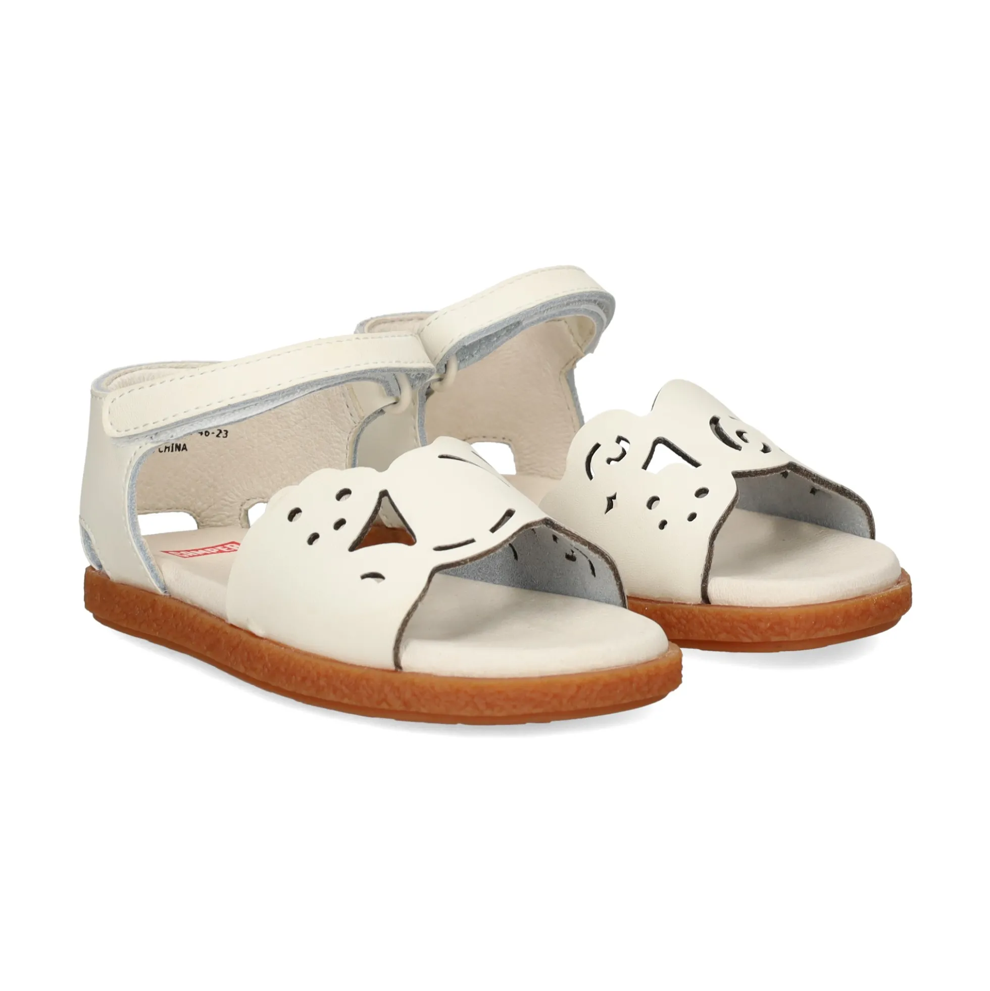 CAMPER Sandalias, chanclas y albarcas de niña K800560 002